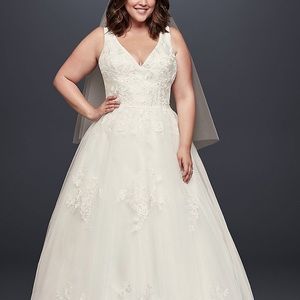 Never worn/never altered size 16 dress